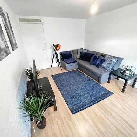 Spacious Two Bedroom Flat Londen Buitenkant foto